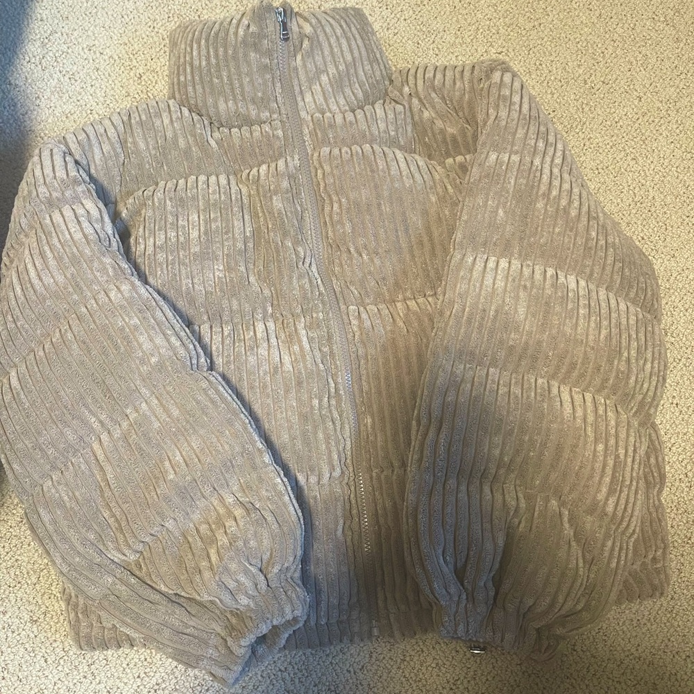 brown corduroy puffer jacket, size small, from Vigoss